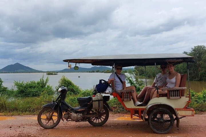 Kampot Day Tour: Pepper Plantations, Salt Fields & Phnom Chhngok Cave photo 4