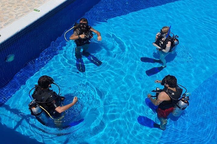 Beginner Scuba at Cancun's Underwater Museum & Manchones Reef photo 6