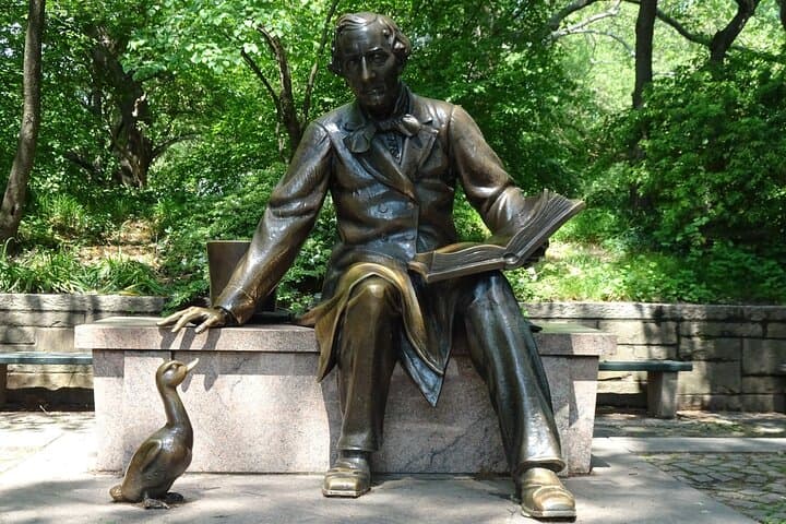 Upper East Side Self-Guided Scavenger Hunt — 2.4-Mile Museum Mile Walking Tour photo 6