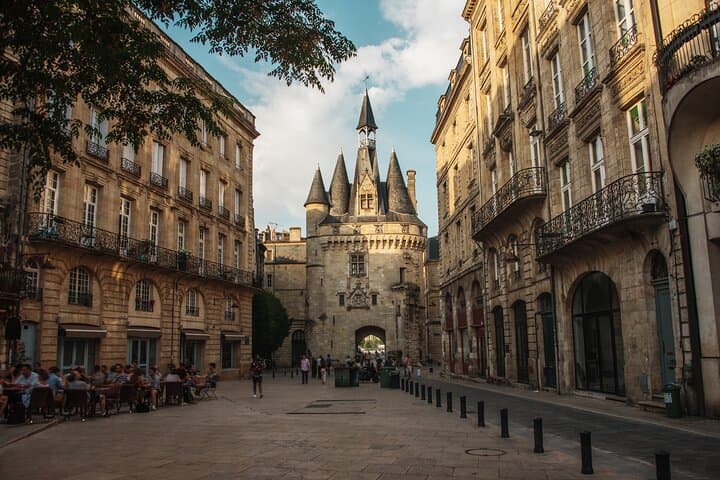 Taste Old Bordeaux: Guided Food & Wine Walking Tour Through the Historic Quarter photo 5