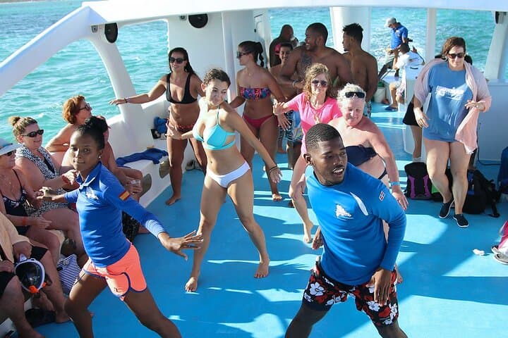 Punta Cana Party Boat: Catamaran Snorkel & Natural Pool Experience photo 6
