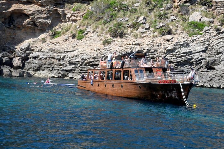 Pollensa Bay Robinson Boat Tour: Formentor, Snorkel & Beach Day
