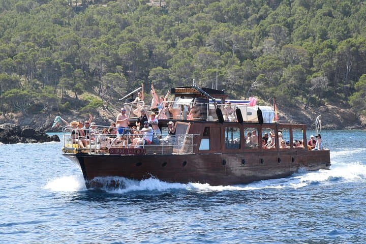 Pollensa Bay Robinson Boat Tour: Formentor, Snorkel & Beach Day photo 4