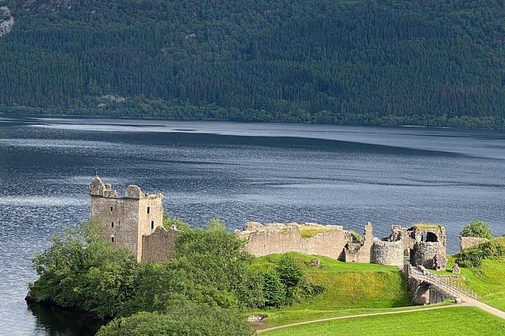 private-day-trip-loch-ness-glencoe-highlands-from-edinburgh photo 5