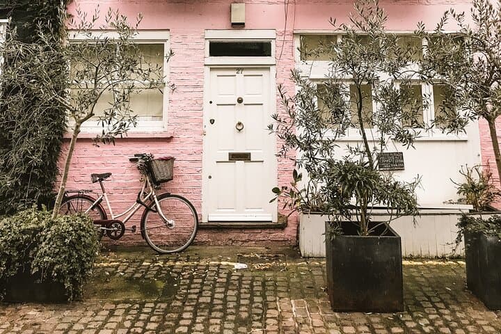 Instagrammable Notting Hill Walking Tour — Bohemian Streets & Reels photo 3