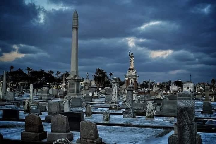 Spooky Galveston Secret Society Cemetery Tour: Historic Graves & Ghost Stories photo 5