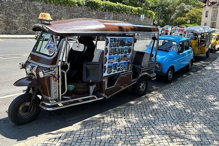 Sintra by Tuk‑Tuk: 3‑Hour Village, Palaces & Beaches Drive photo 3