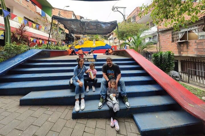 Medellín Dark Past and Bright Present: Pablo Escobar Sites and Comuna 13 Graffiti Tour