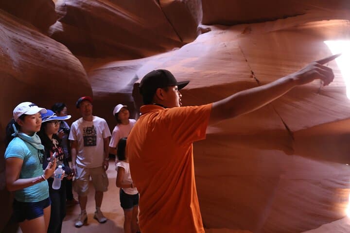 Upper Antelope Canyon Tour: Guided Slot-Canyon Experience Near Page, AZ photo 4