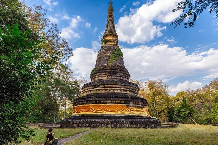 Sunrise at Doi Suthep and Wat Pha Lat: Half-Day Private Temple Tour in Chiang Mai photo 2