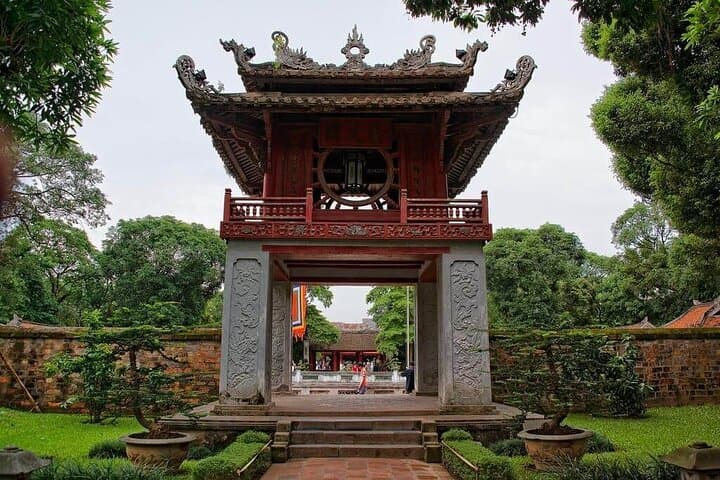 5-Day Northern Vietnam Adventure: Hanoi, Ninh Binh & Ha Long Bay Overnight Cruise photo 5
