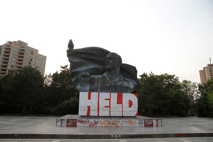 Explore Berlin's Soviet Heritage: Half-Day Bike Tour from Pankow to Brandenburg Gate photo 6