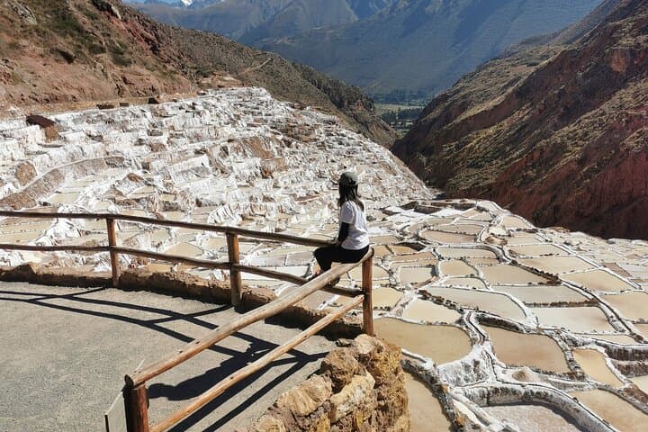 2-Day Sacred Valley & Machu Picchu: Moray, Maras, Ollantaytambo