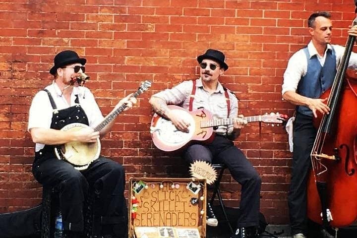 French Quarter Shrimp Boil & Live Music: Authentic Gulf Shrimp Dinner with Local Bands photo 3