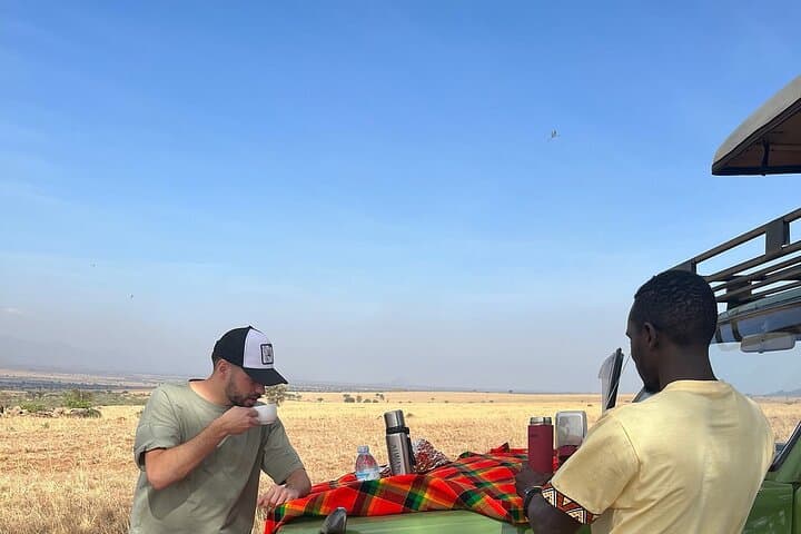 Big-7 Uganda Safari: 10-Day Private Gorilla, Chimpanzee & Wildlife Experience photo 4