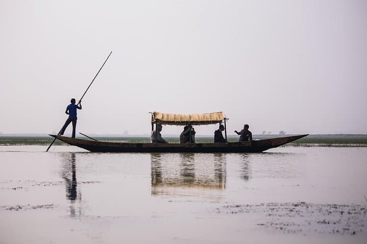Konark Sun Temple and Chilika Lake Day Trip from Bhubaneswar — Temple Ruins, Birds & Dolphins photo 2