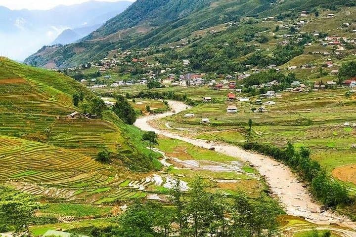 Sapa 3-Day Trekking Tour: Cat Cat, Lao Chai & Ta Van Villages photo 4