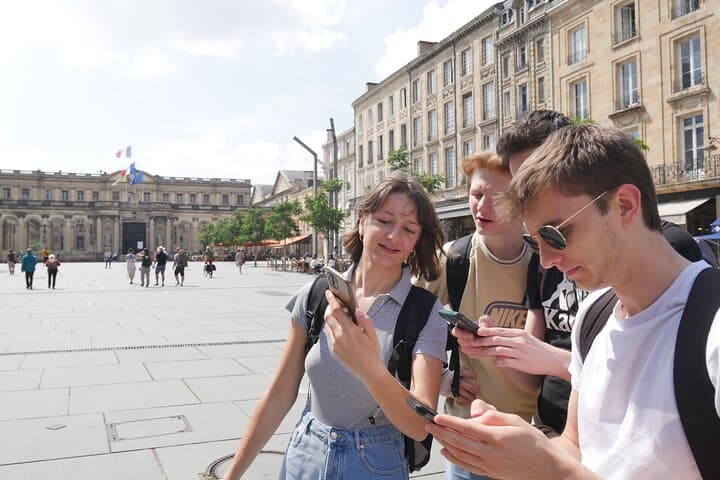 Le Canelé d'Or: Bordeaux Outdoor Escape Game & Canelé Treasure Hunt