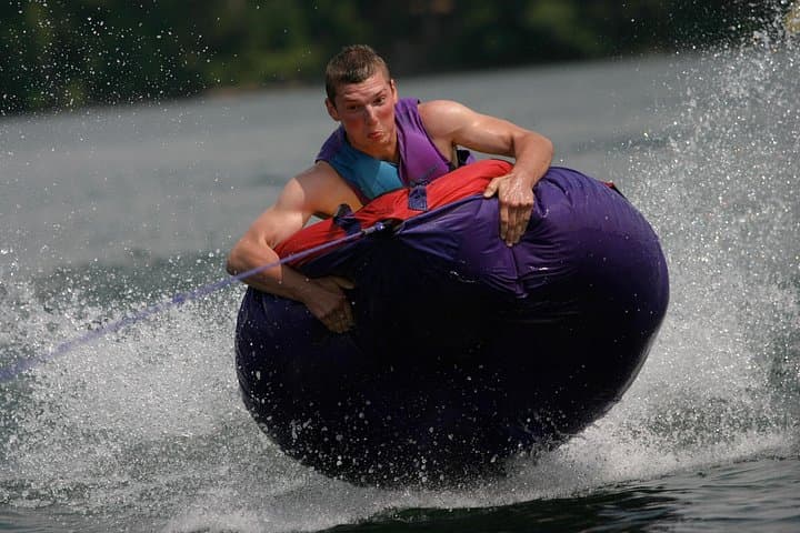 Negombo Donut Ride: 20-Minute Private Speedboat Tube Adventure photo 5