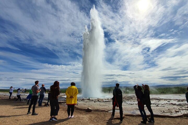 Golden Circle and Blue Lagoon Day Tour from Reykjavik: Thingvellir, Geysir, Gullfoss & Kerid photo 3