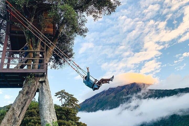 Swing at the End of the World, Baños: Tree House & Canopy at Runtun photo 2