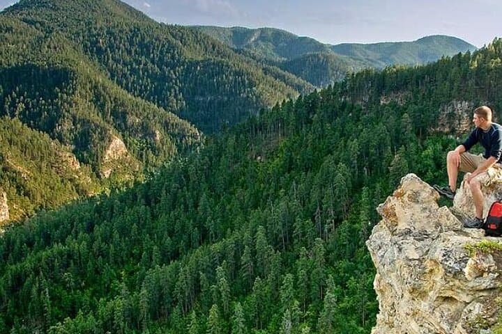 Devils Tower, Spearfish Canyon & Deadwood: Full-Day Waterfalls, History & Picnic photo 3