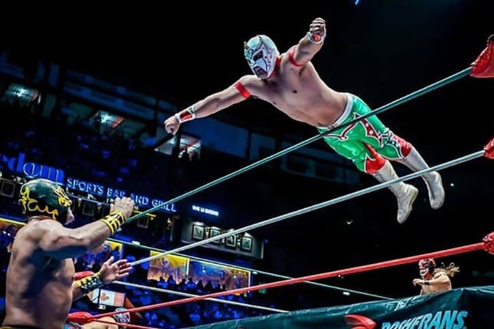 Exclusive Lucha Libre Evening: Arena Mexico Backstage & Pulque Experience photo 6