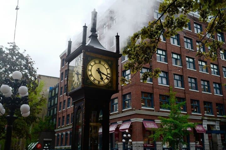 Vancouver Shore Excursion: Stanley Park, Gastown & Airport Transfer photo 5
