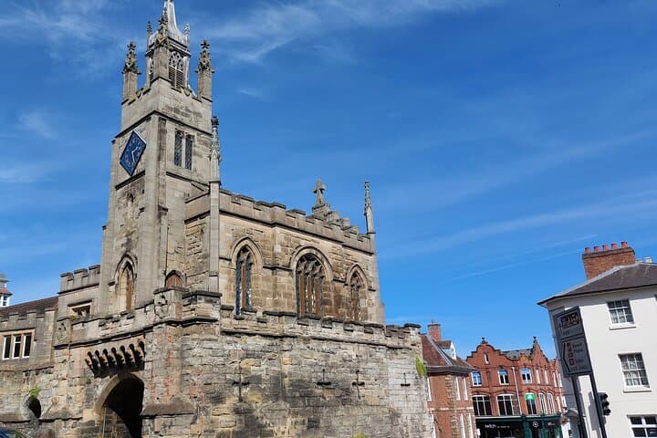 Haunted Warwick: Ghosts, Crime & Legends Self-Guided Walking Quest photo 3