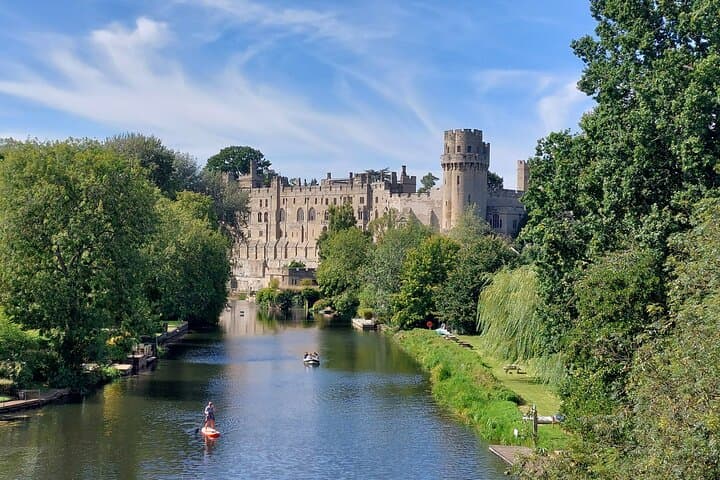 Haunted Warwick: Ghosts, Crime & Legends Self-Guided Walking Quest