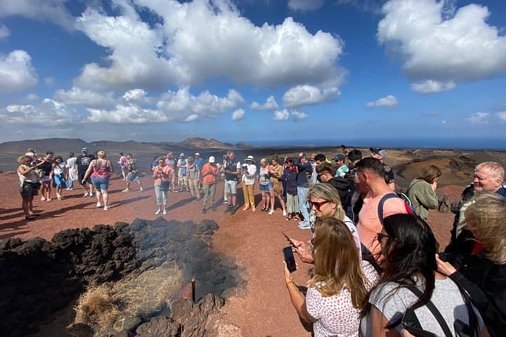 Lanzarote Premium Gran Tour: Timanfaya, Jameos del Agua & Cueva de los Verdes photo 1