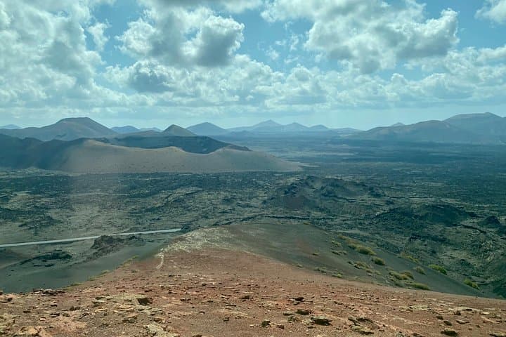 Lanzarote Premium Gran Tour: Timanfaya, Jameos del Agua & Cueva de los Verdes photo 4