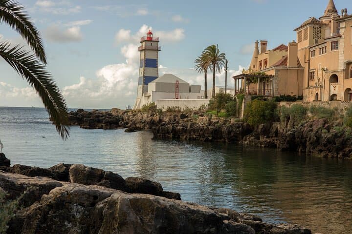 Sintra Day Tour: Pena Palace, Quinta da Regaleira & Coastal Highlights