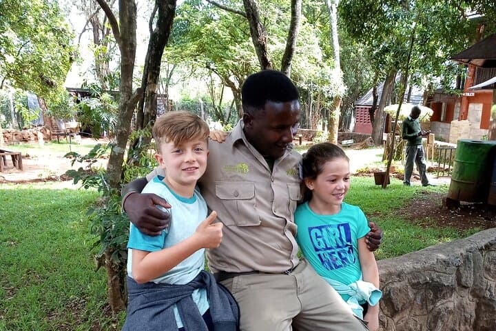Giraffe Centre Nairobi: Close Encounters with Rothschild Giraffes photo 2