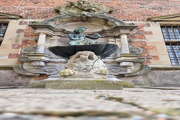 E-Biking Copenhagen to Kronborg & Fredensborg — Coastal Castles and Optional Louisiana Museum photo 3