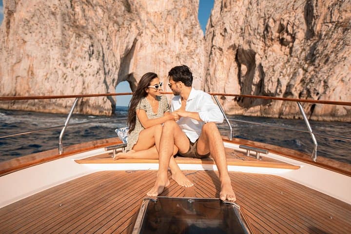 Capri Full-Day Private Boat Tour: Blue Grotillo, Faraglioni & Snorkel Stops photo 4