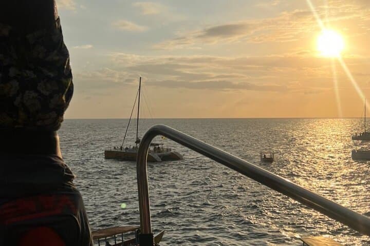 Montego Bay Bamboo Rafting to Rick's Cafe: River Relaxation and West-End Sunset photo 3