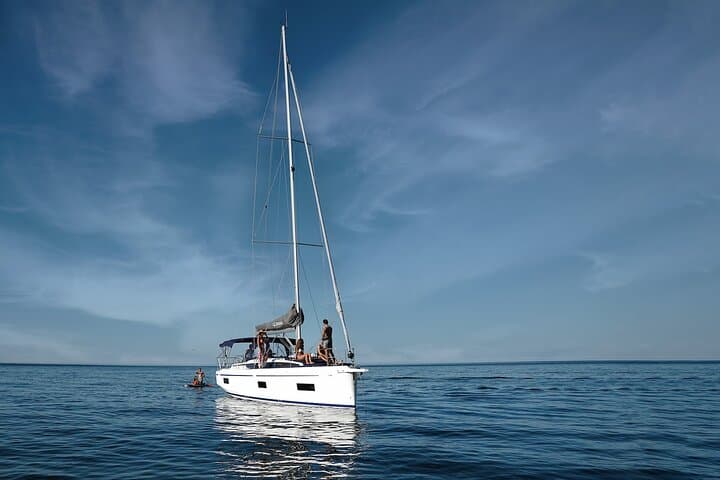 Half-Day Luxury Sail-Yacht Cruise from Portimão to Benagil and Joao d’Arens photo 5