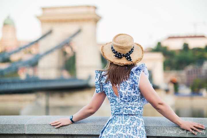 Budapest Portrait Photography Tour — Capture Iconic Landmarks & Seasonal Fields