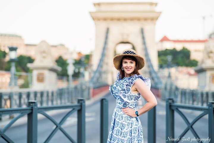 Budapest Portrait Photography Tour — Capture Iconic Landmarks & Seasonal Fields photo 3