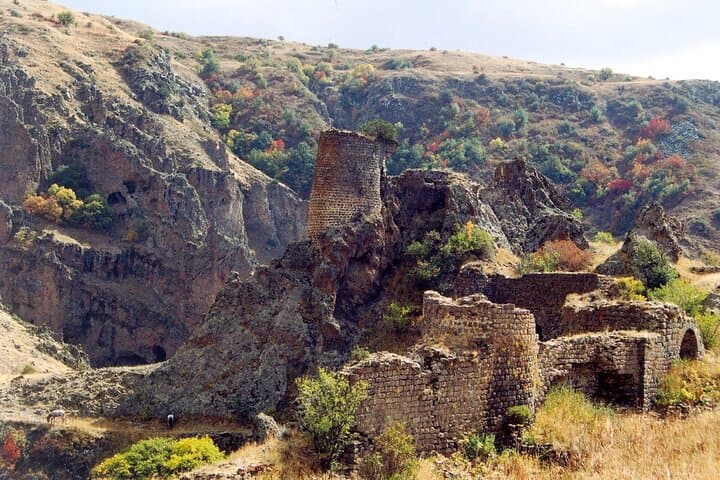 Private Tour to Amberd Fortress, Saghmosavank & Armenian Alphabet Monument photo 4
