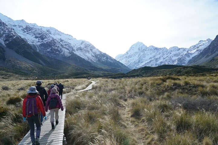 Lake Tekapo to Mt Cook Day Trip — Hooker Valley & Tasman Glacier Views photo 2