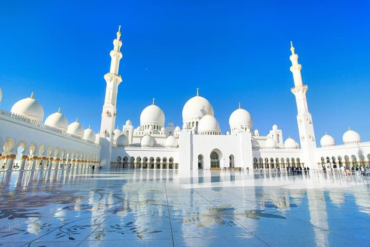 Abu Dhabi Day Trip from Dubai: Sheikh Zayed Mosque, Emirates Palace & Corniche Highlights photo 2