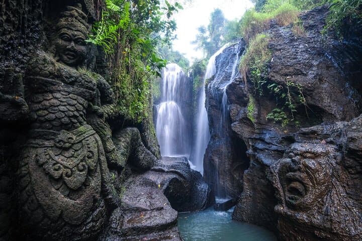 Beji Griya Waterfall Purification: Balinese Melukat Ceremony near Ubud photo 6