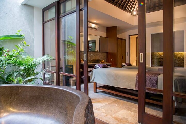TULA Half-Day Nadis Flow: Dynamic Dance Meditation, Lymphatic Massage & Vegetarian Meal in Seminyak photo 5