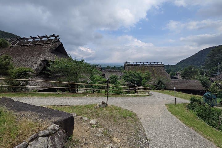 Yamanashi Beyond Mt. Fuji: Lake-Hopping, Waterfalls & Rural Hikes photo 5