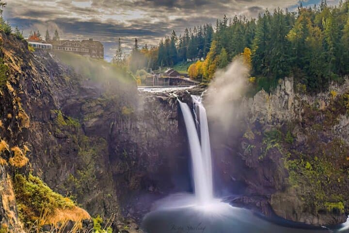 Private Seattle City & Wine Tour — Hourly Customizable Vehicle Rentals photo 6