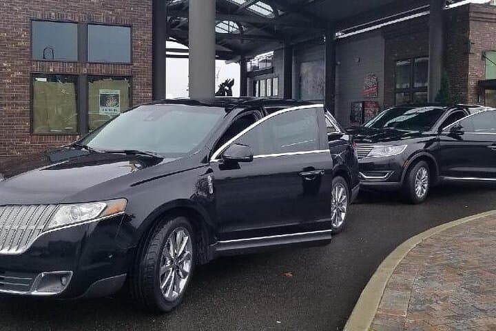 Seattle Door-to-Door Airport, Hotel & Port Transfers photo 3