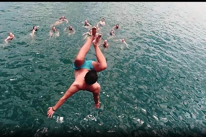 Oasis Bay 3-Day Halong Bay Cruise: Kayaking, Island Beaches & Nightlife photo 3