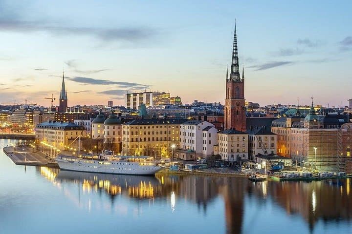 Royal Vikings Stockholm City Exploration Game: Self-Guided Outdoor Puzzle Tour photo 4